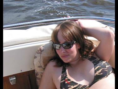 Linda in het zonnetje op het Heegermeer.